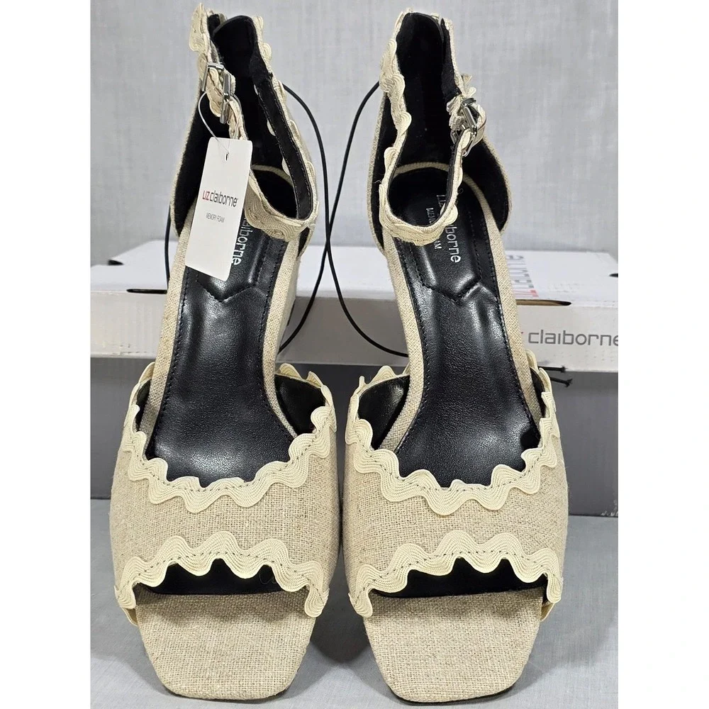Liz Claiborne Babbler Wedge Sandals Scalloped Ankle Strap Oatmeal Linen 8.5M NEW